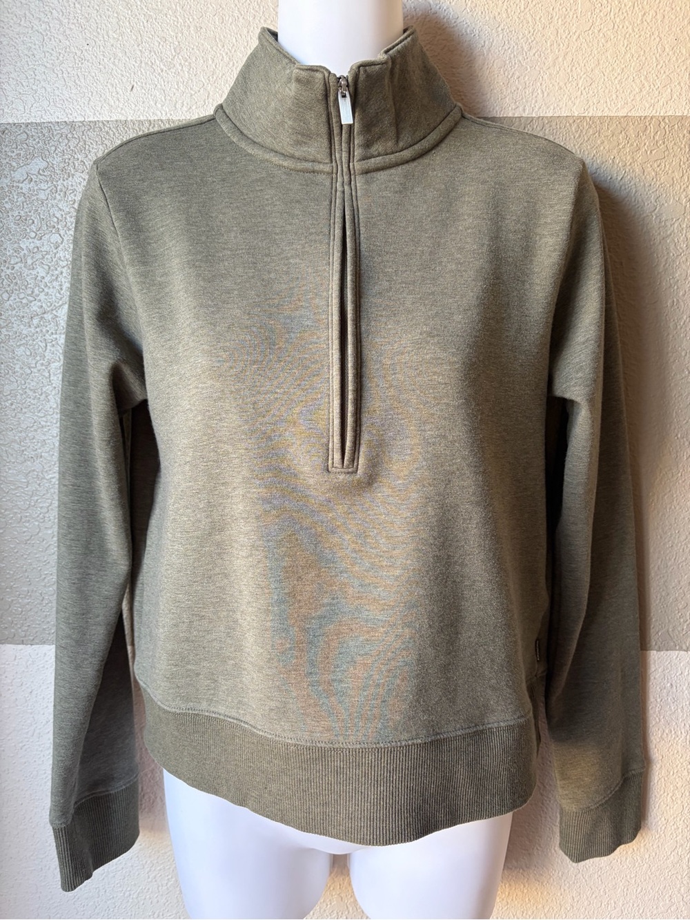 Travis Mathew Women’s XS Cloud Golf Green Half Zip Long Sleeve Pullover Sweater